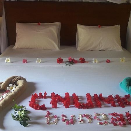 Cnunk Bungalow Gili Meno Luaran gambar