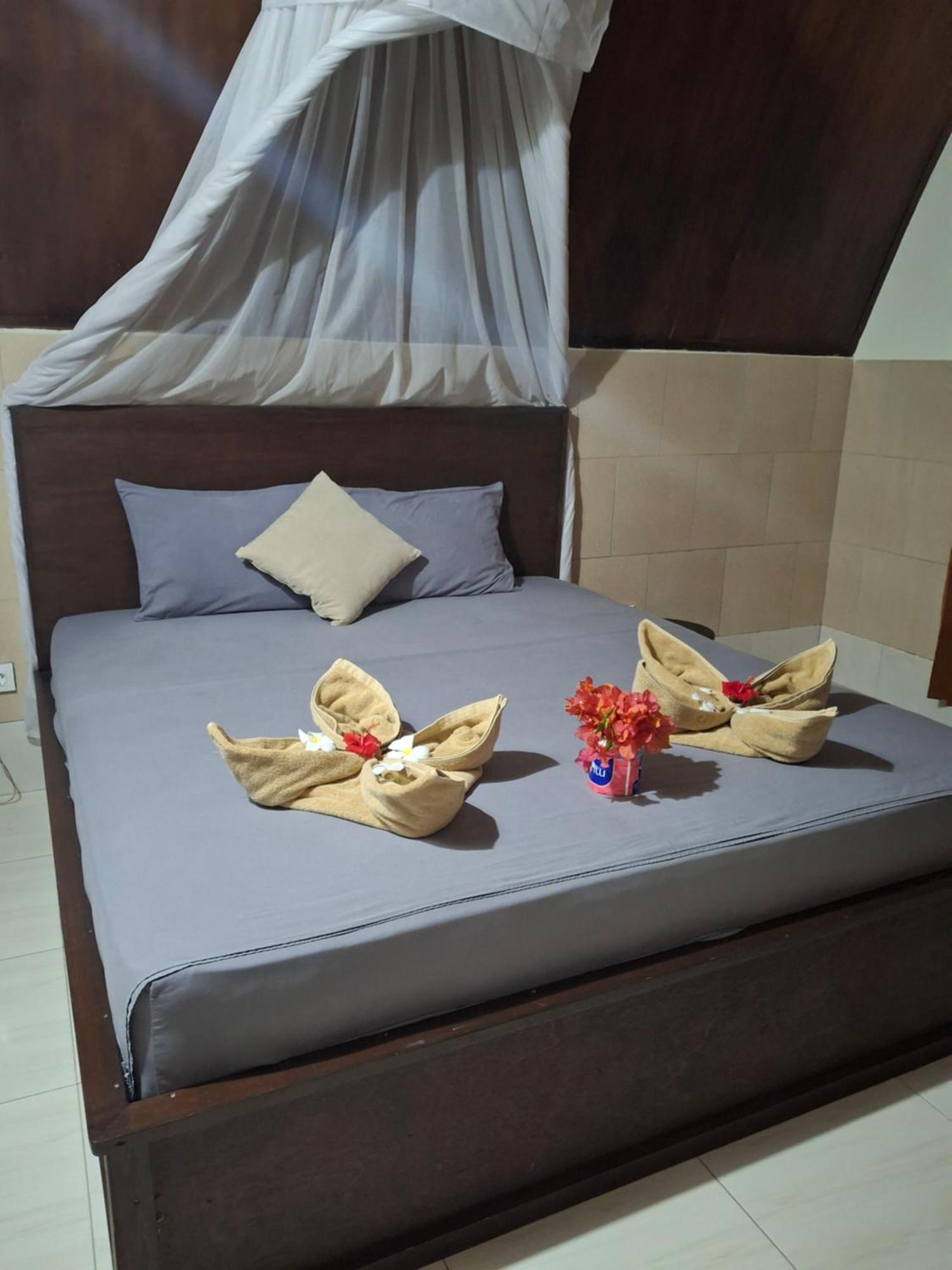 Cnunk Bungalow Gili Meno Luaran gambar
