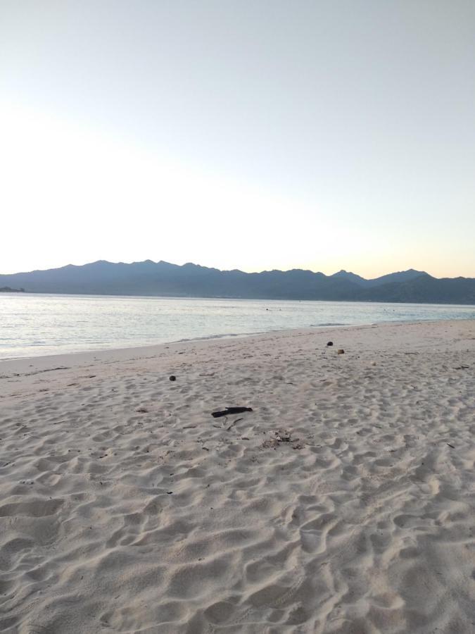Cnunk Bungalow Gili Meno Luaran gambar